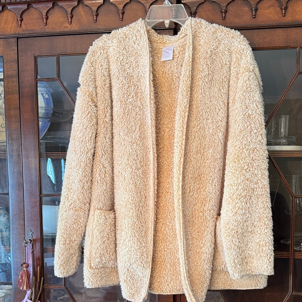 Secret Treasures Earthen Khaki Fleece Top